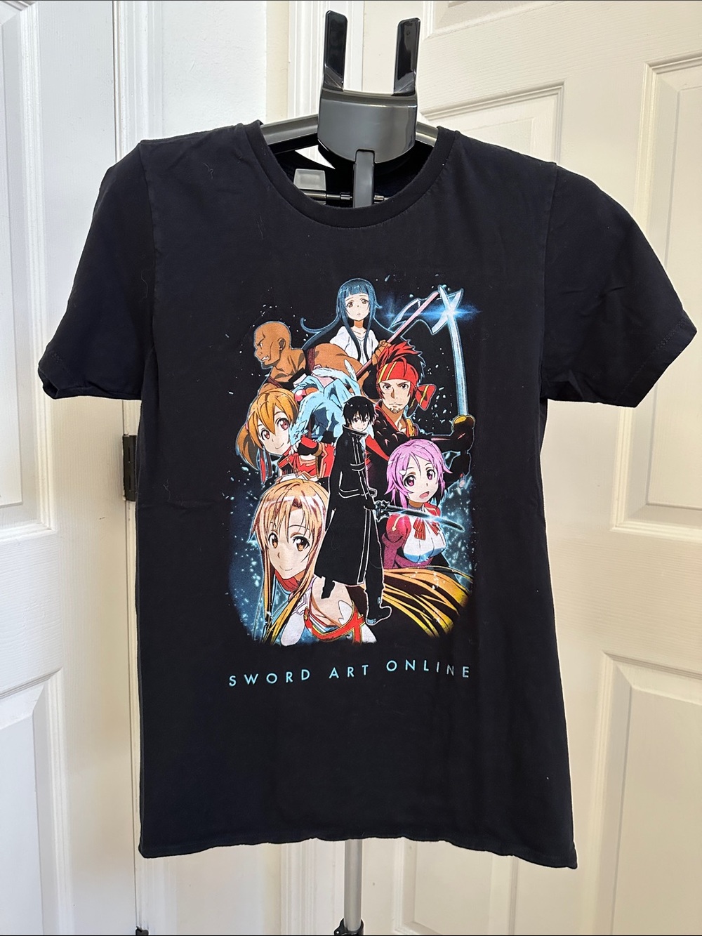 Sword Art Online Group Poster T-Shirt- BoxLunch Exclusive Anime Graphics Size M